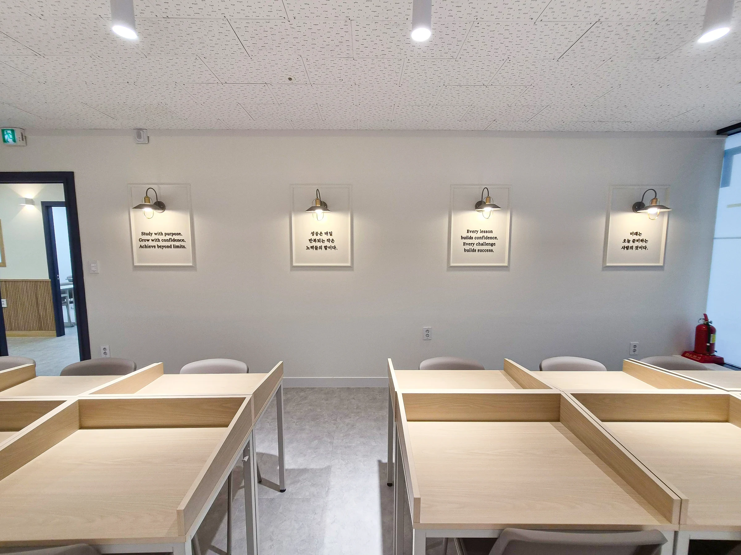 화성 봉담 미래프라자 31평 영수학원 인테리어 완공 사진 15번 컷