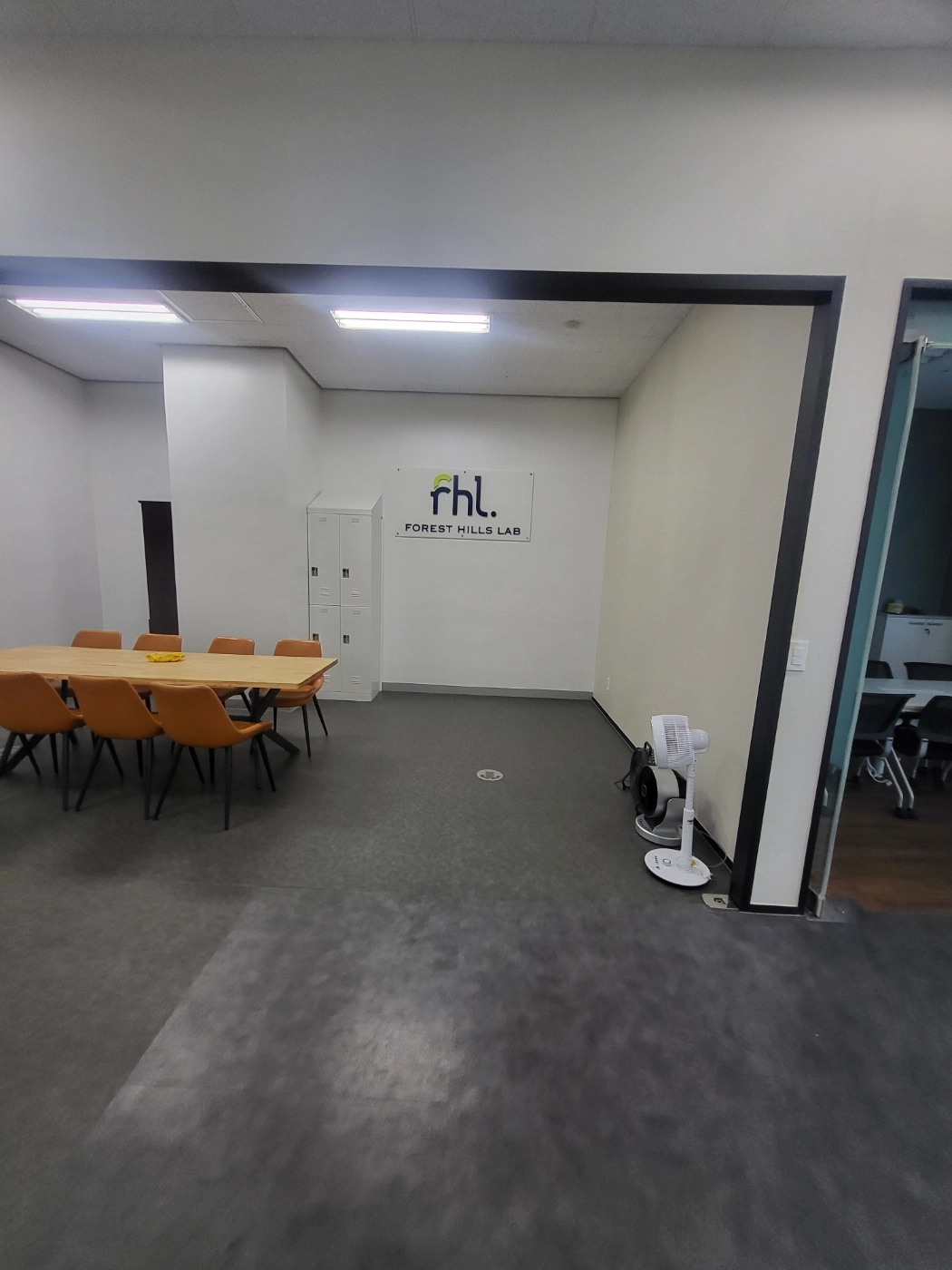 가산 31평 쇼룸 인테리어 시공 과정 3번 컷