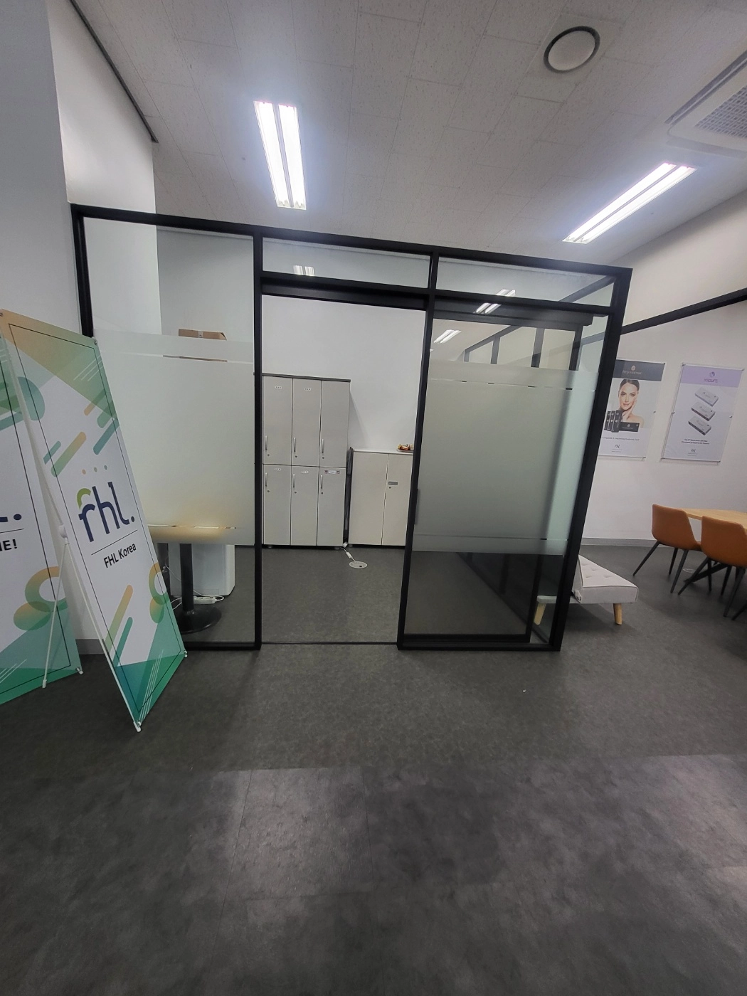 가산 31평 쇼룸 인테리어 시공 과정 1번 컷