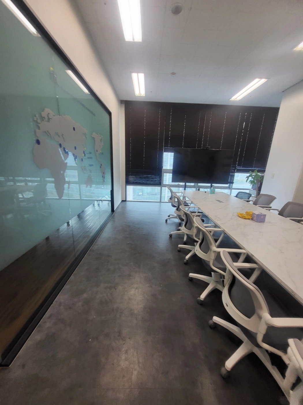 가산 31평 쇼룸 인테리어 시공 과정 5번 컷