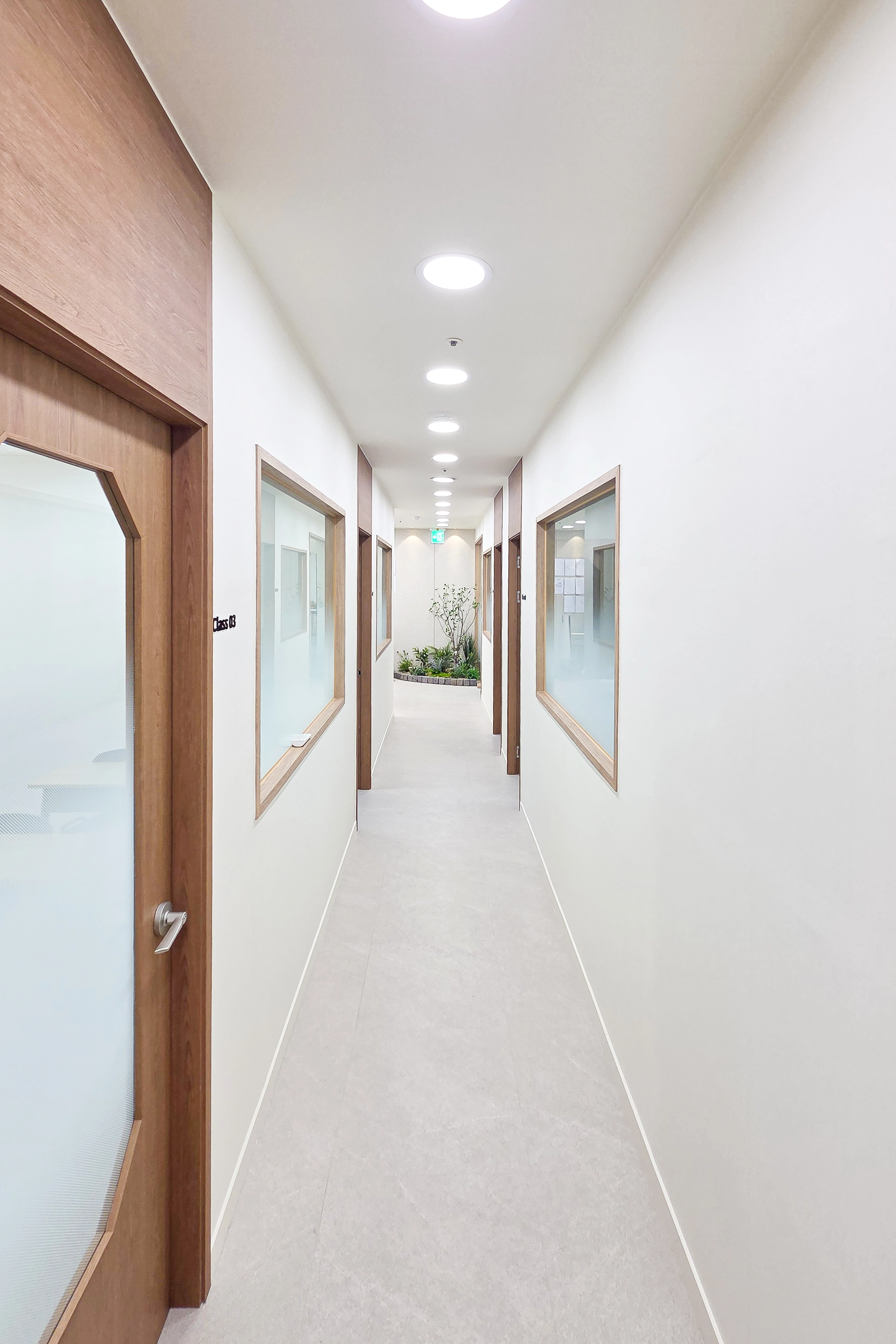 인천 36평 맨틀수학 학원 인테리어 시공사례 완공 사진 13번 컷