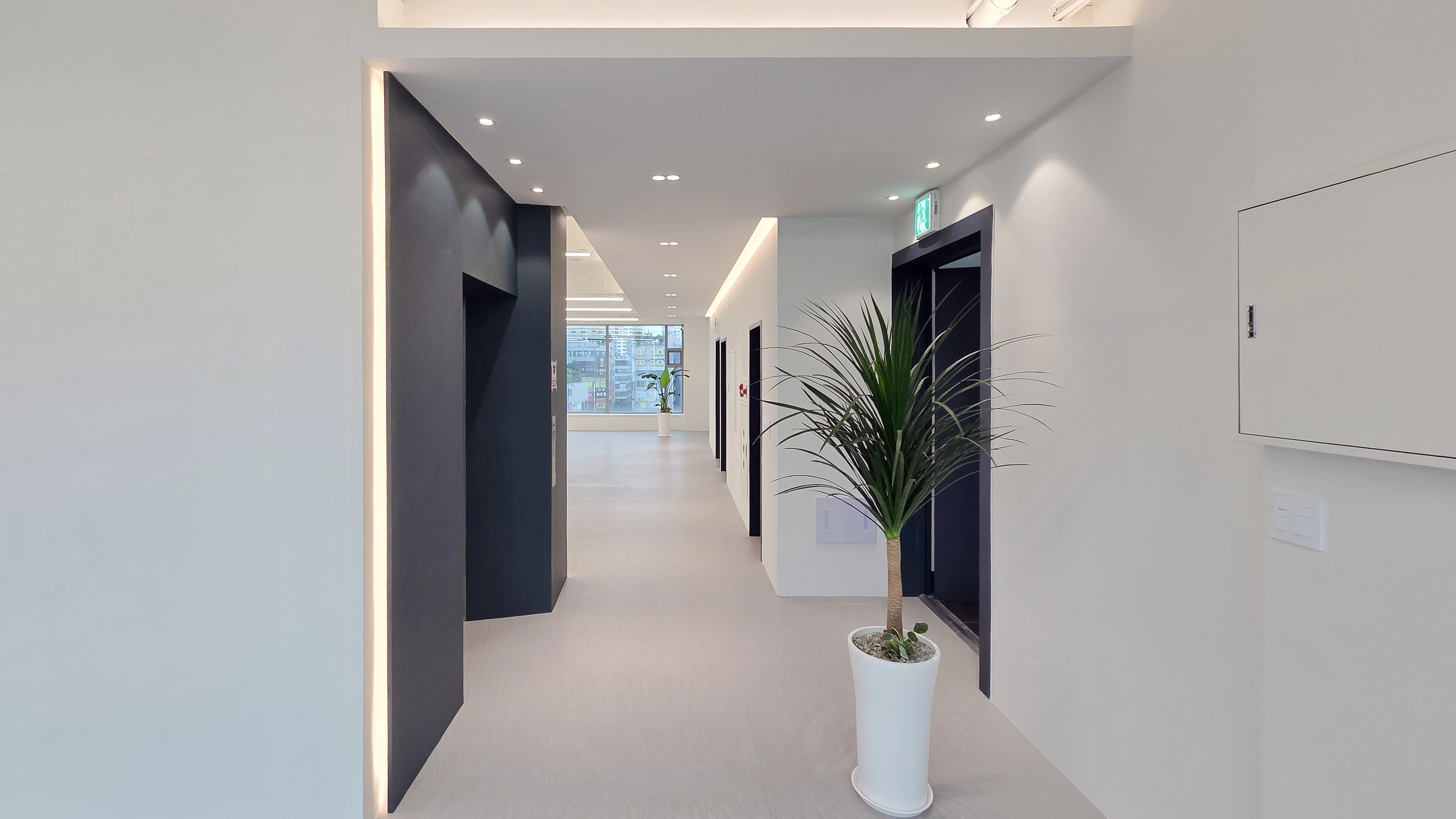 부천 100평대 이루다플러스 상가건물 리모델링 완공 사진 3번 컷