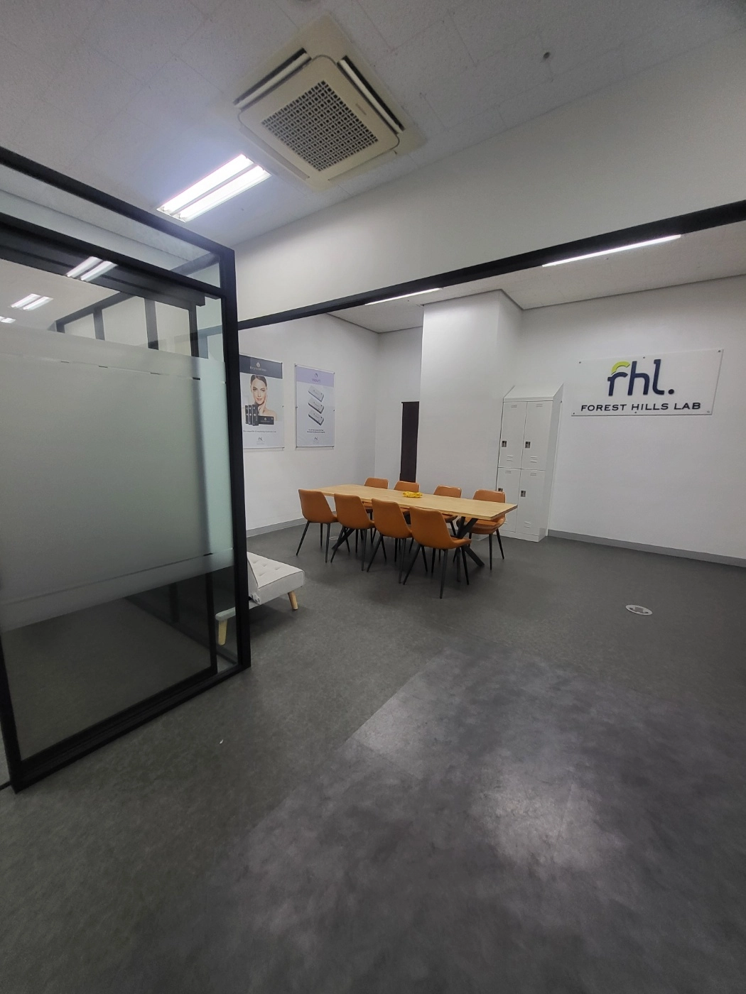 가산 31평 쇼룸 인테리어 시공 과정 2번 컷